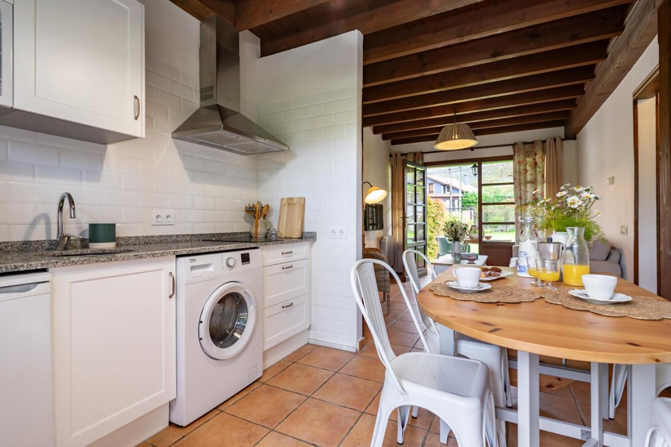 Entrenueces Appto2 Camango Apartment Bagian luar foto